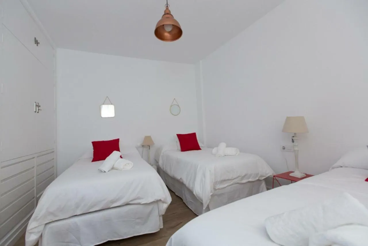 Apartamento Saravia Only Families Cordoba Spain
